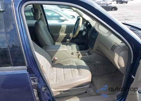 2003 Ford Explorer Xls z USA, uszkodzony, nr VIN 1FMZU62K43UC00949